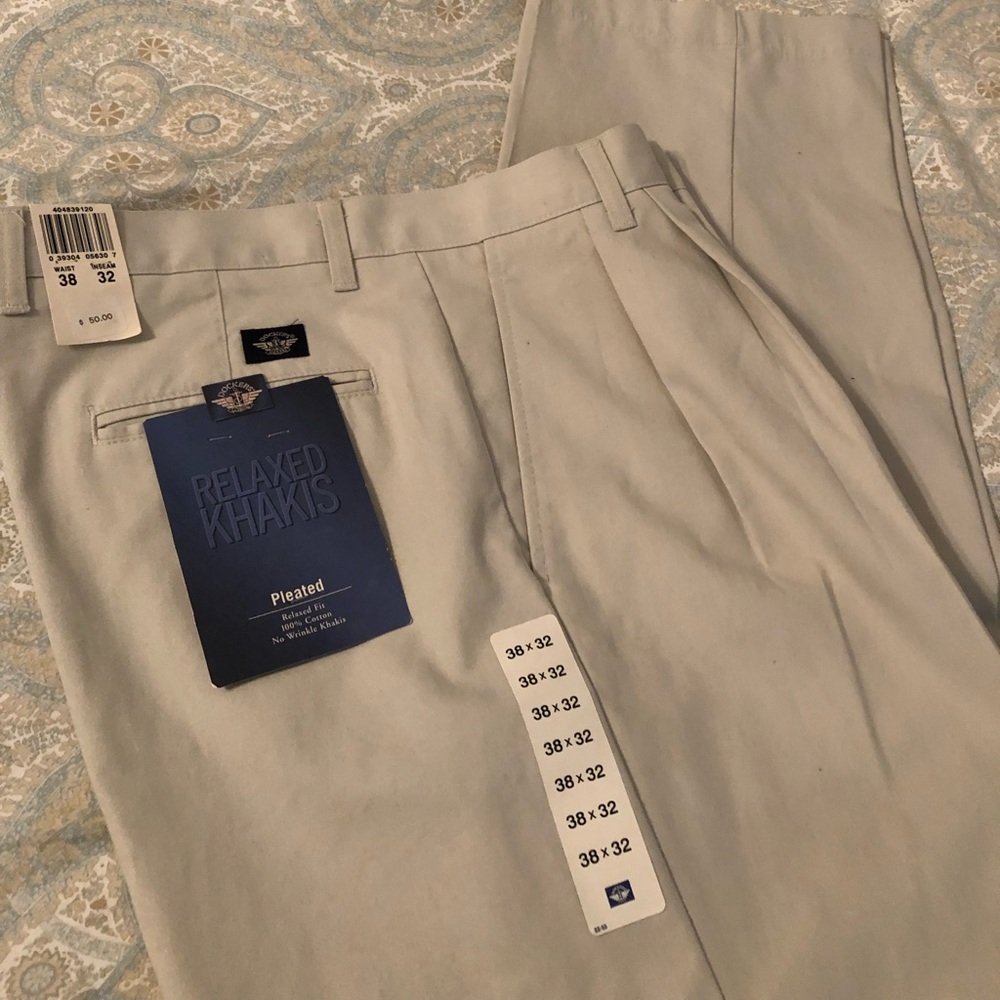 Dockers Relaxed Khaki slacks